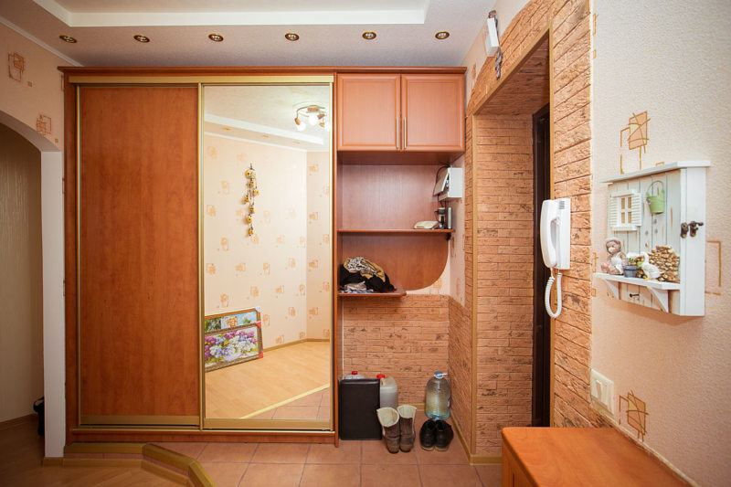 Маленькая прихожая в квартире: 205+ (фото) реальных интерьеров