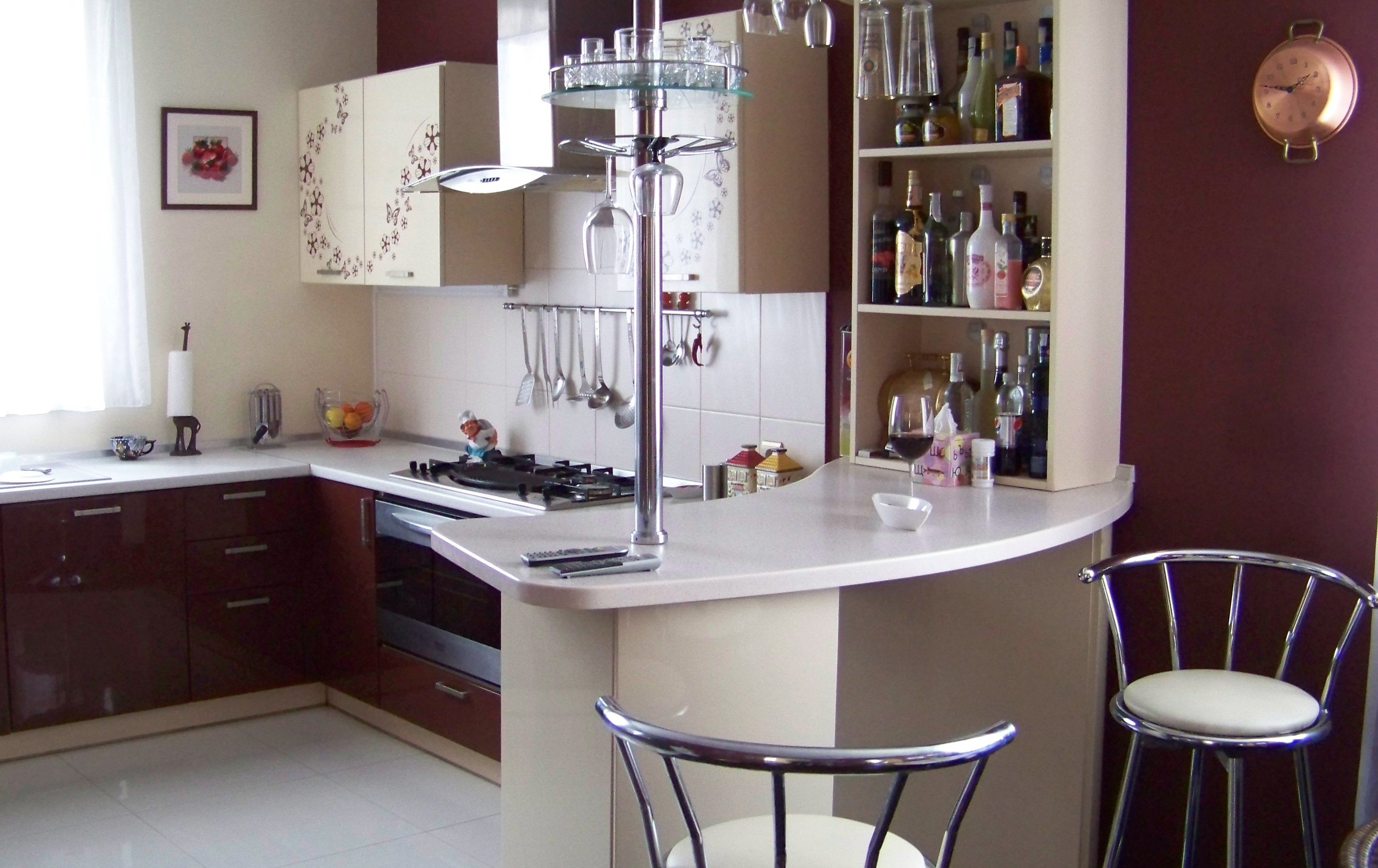 Угловая кухня с барной стойкой: фото с вариантами дизайна в разных стилях