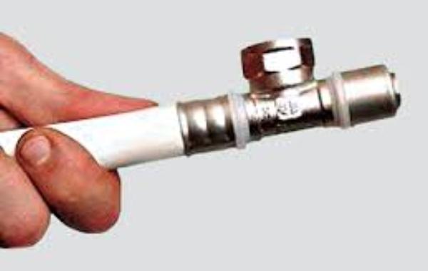 Плюсы применения пресс-фитингов для монтажа металлопластиковых труб