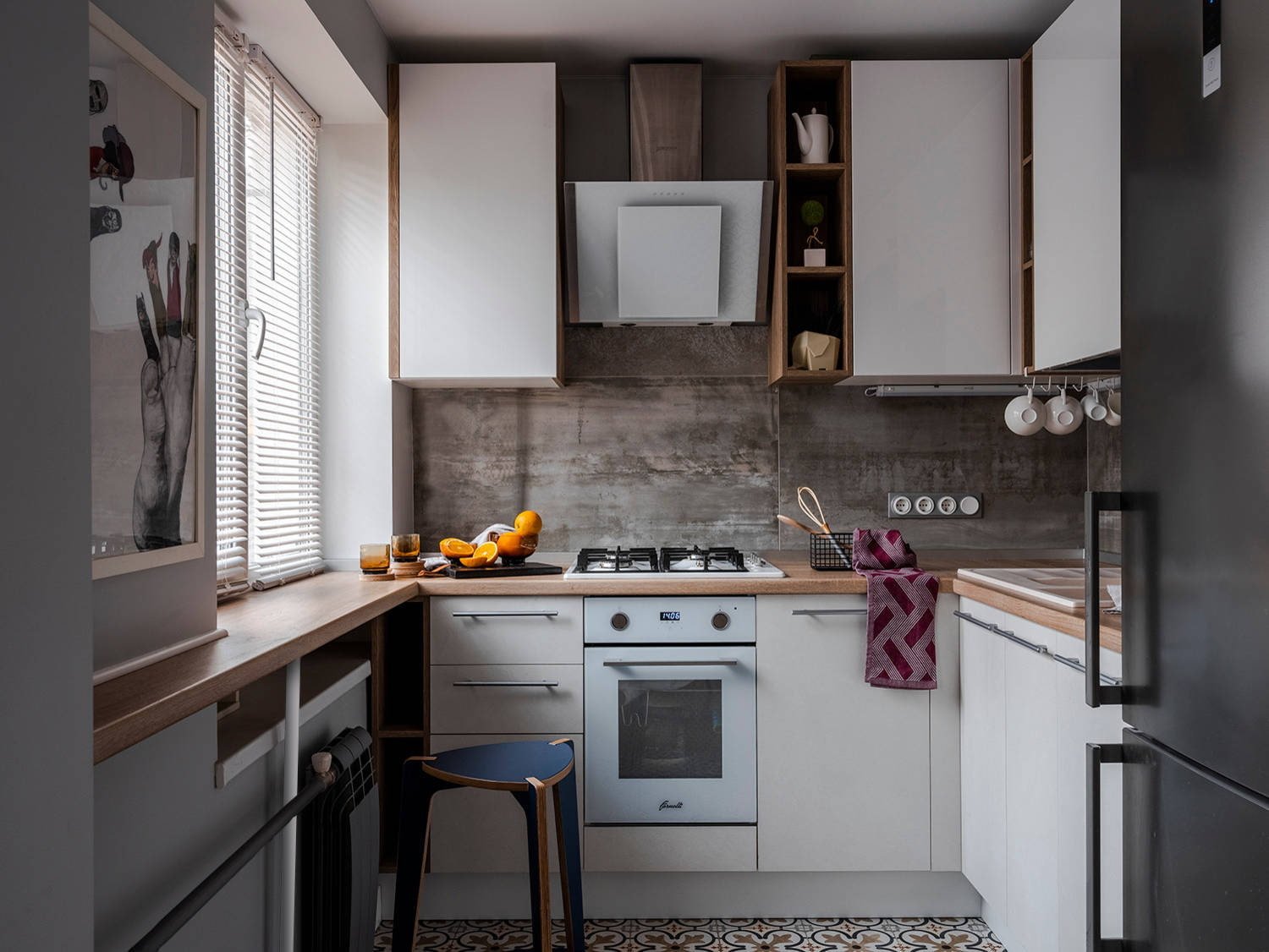 Дизайн маленькой кухни в хрущевке: планировка, оформление, мебель