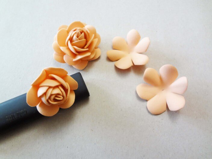 Розы из фоамирана своими руками: 7 вариантов +50 пошаговых фото