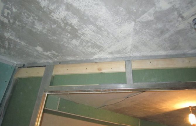 Монтаж гипсокартона на потолок