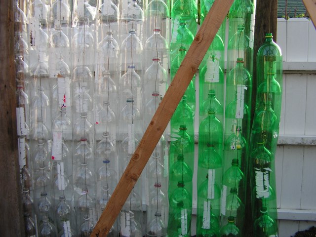 Парник из пластиковых бутылок своими руками для рассады: инструкция + видео + фото