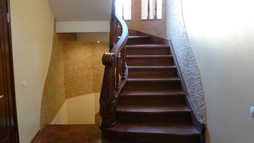 Как выбрать лестницу на второй этаж