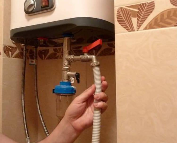 Как слить воду с водонагревателя (бойлера) - советы мастера