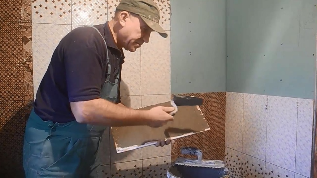 Укладка плитки на гипсокартон: правила подготовки гкл и наклейка кафеля