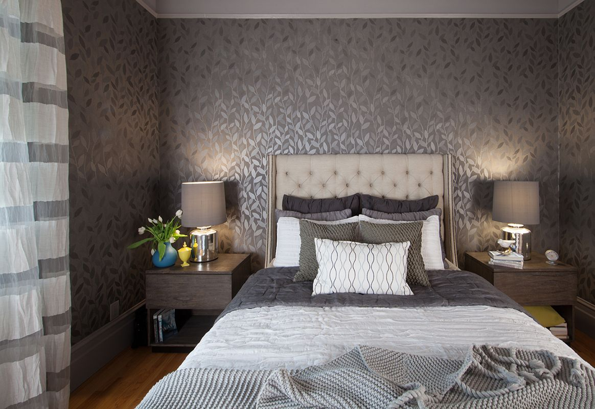 Дизайн спальни с серыми обоями фото