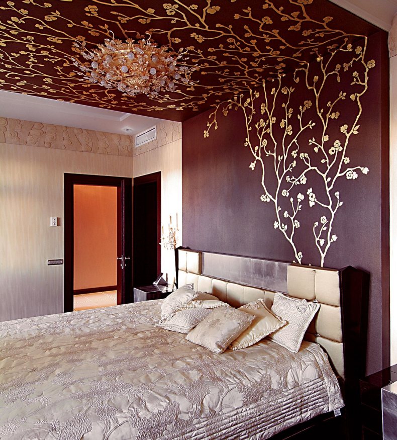 Потолок в спальне: варианты оформления и украшения потолка (120 фото)