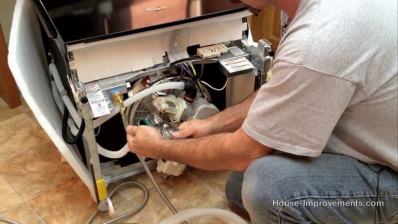 Ремонт стиральной машины своими руками: 3 причины поломки
