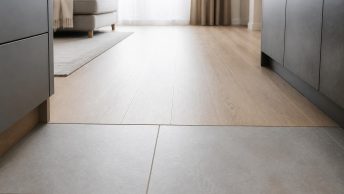 Как сделать стык ламината и плитки без порожка: способы, зазоры и ошибки
