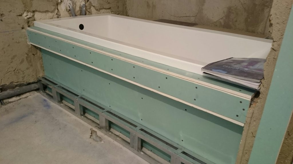 Можно ли использовать обычный гипсокартон в ванной под плитку