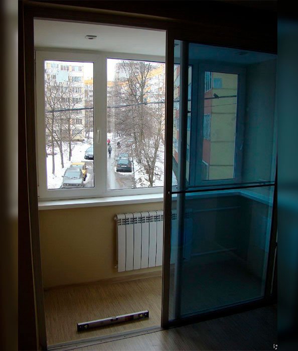 Раздвижные двери на балкон: пластиковые и стеклянные, фото в квартире, лоджии французские и сдвижные слайдеры