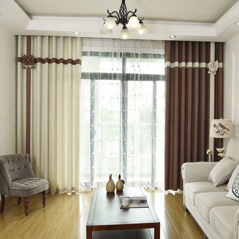 Шторы в гостиную в современном стиле: дизайн занавесок и портьер, легкие и стильные варианты
 - 33 фото