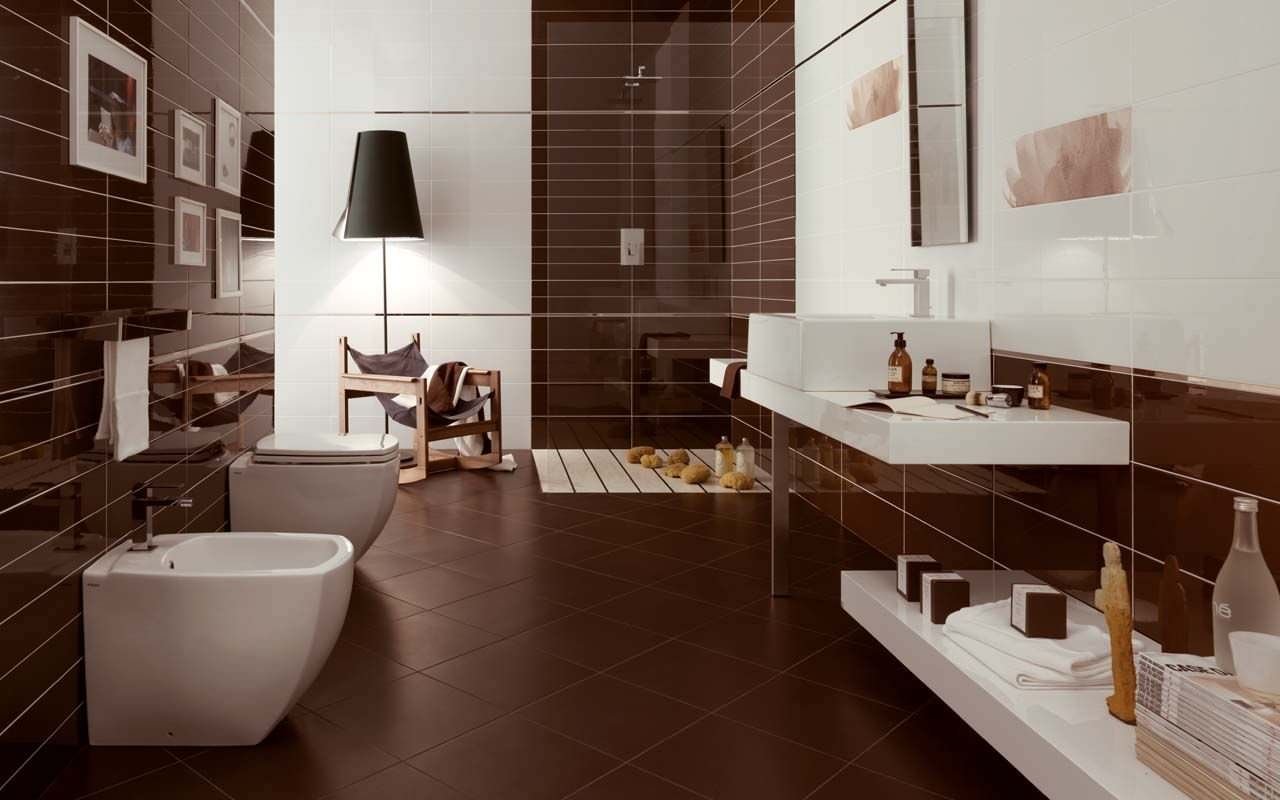 Ванна дизайн коричневая. Коричневая плитка в ванной. Коричневый кафель в ванной. Ванная комната с коричневой плиткой. Ванная в коричневых тонах.