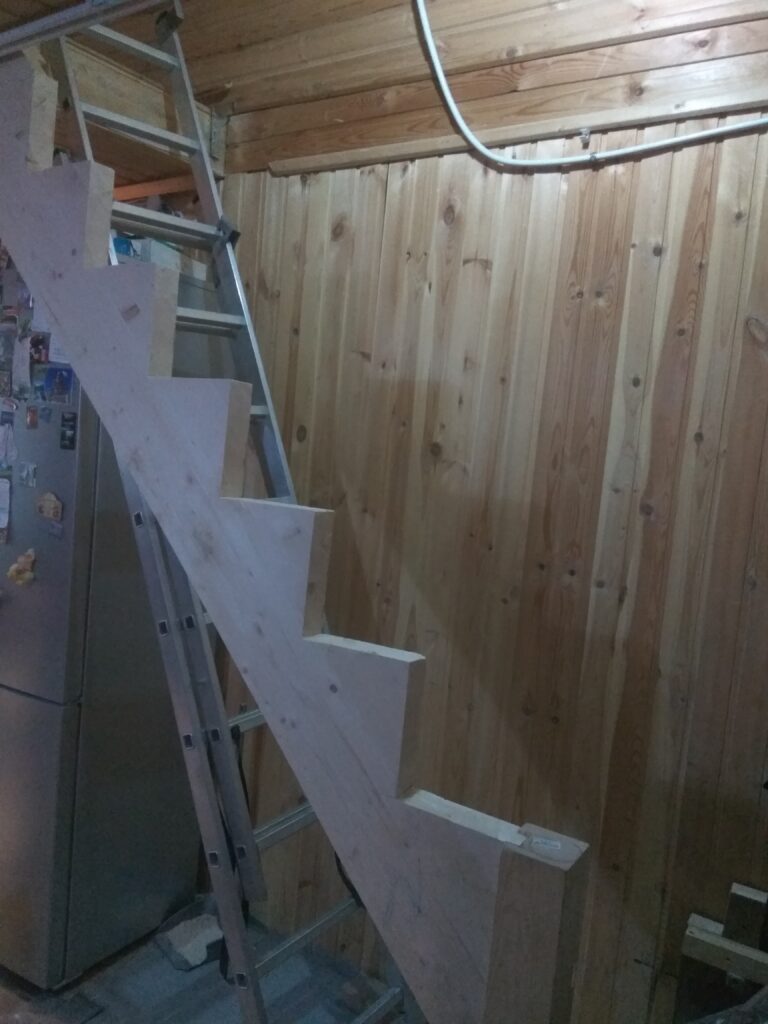 Лестница на второй этаж своими руками — расчет размеров, обзор параметров, схемы лестничных пролетов и пошаговое описание постройки (115 фото)