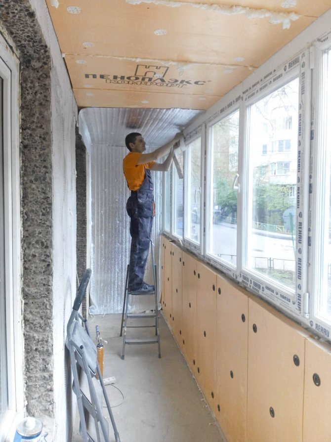 Качественное утепление балкона пенопластом: 5 достоинств материала