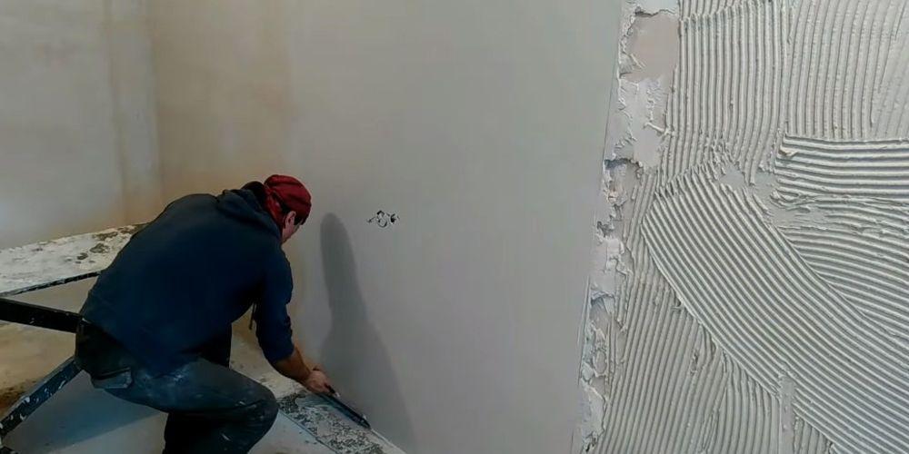 Как и чем правильно штукатурить наружные стены дома своими руками: пошаговая инструкция, видео