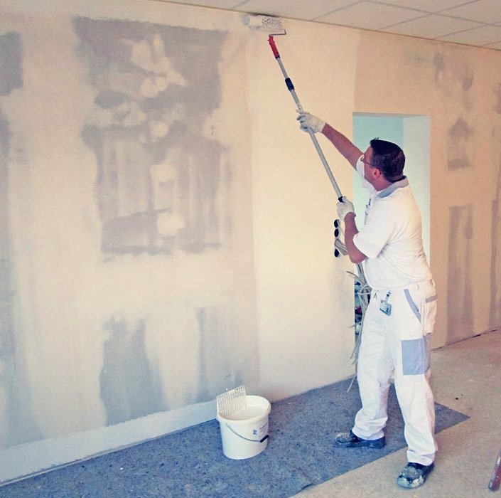 Как покрасить самому стену из гипсокартона водоэмульсионной краской