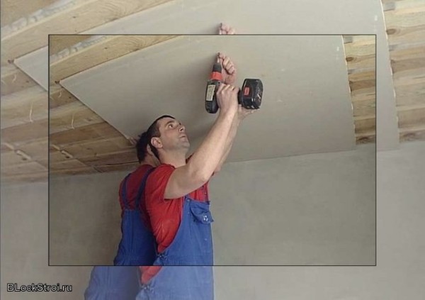 Как обшить потолок гипсокартоном по деревянным балкам