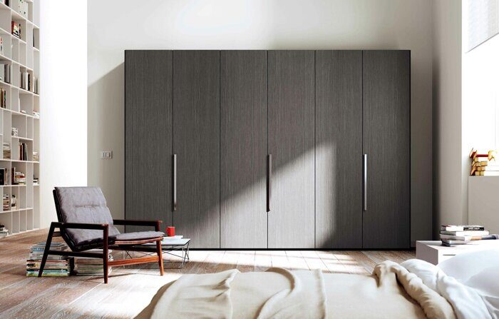 Белый шкаф в спальню: варианты идеального сочетания в интерьере спальни. фото новинок дизайна светлой мебели в спальни
