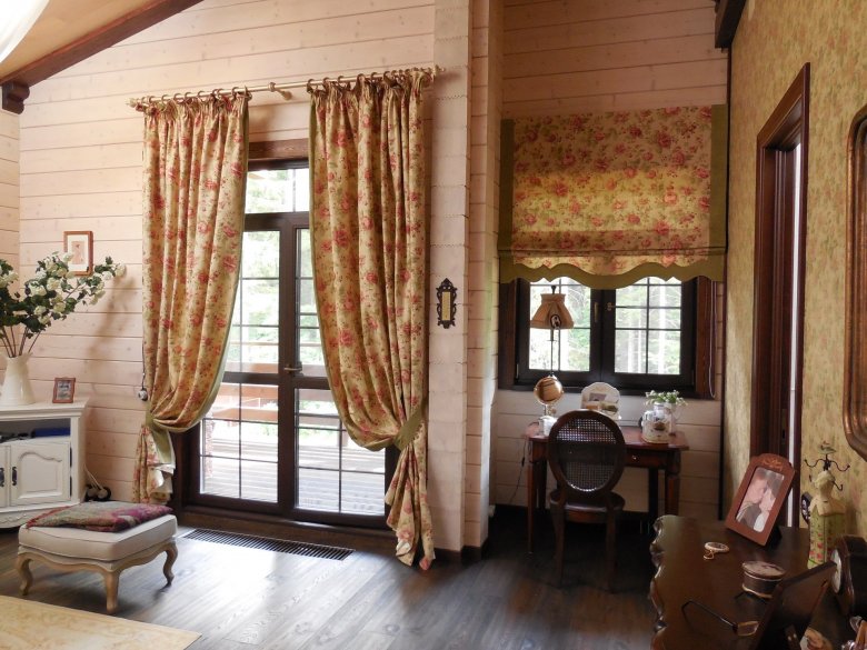 Элитные шторы для деревянного жилого дома или загородного коттеджа: критерии выбора