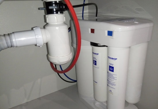 Как выбрать фильтр для воды: какой выбрать для очистки, очиститель воды под мойку для дома, системы очистки питьевой воды для квартиры