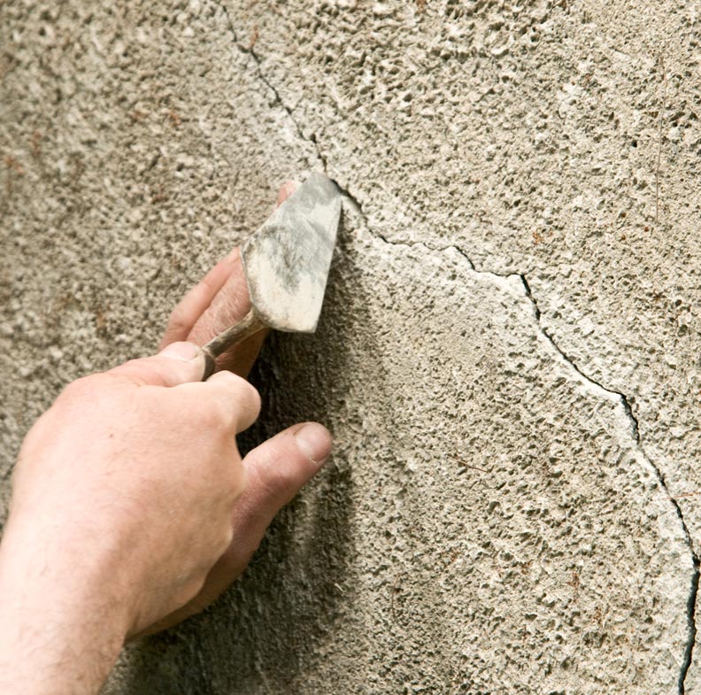 Лайфхак: удаления старой штукатурки со стены легко и быстро
