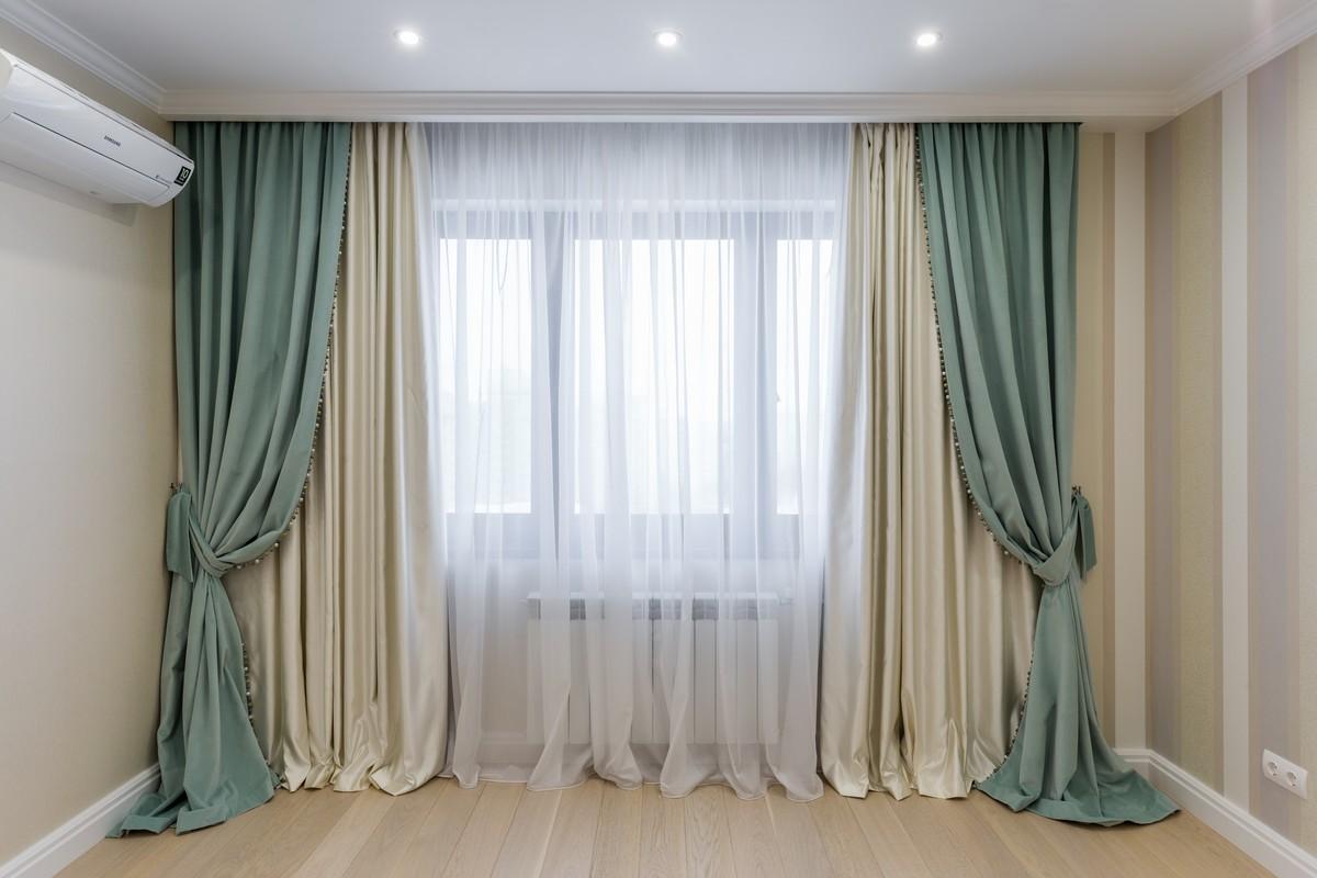 Тюль в гостиную: оформляем окна в современных стилях