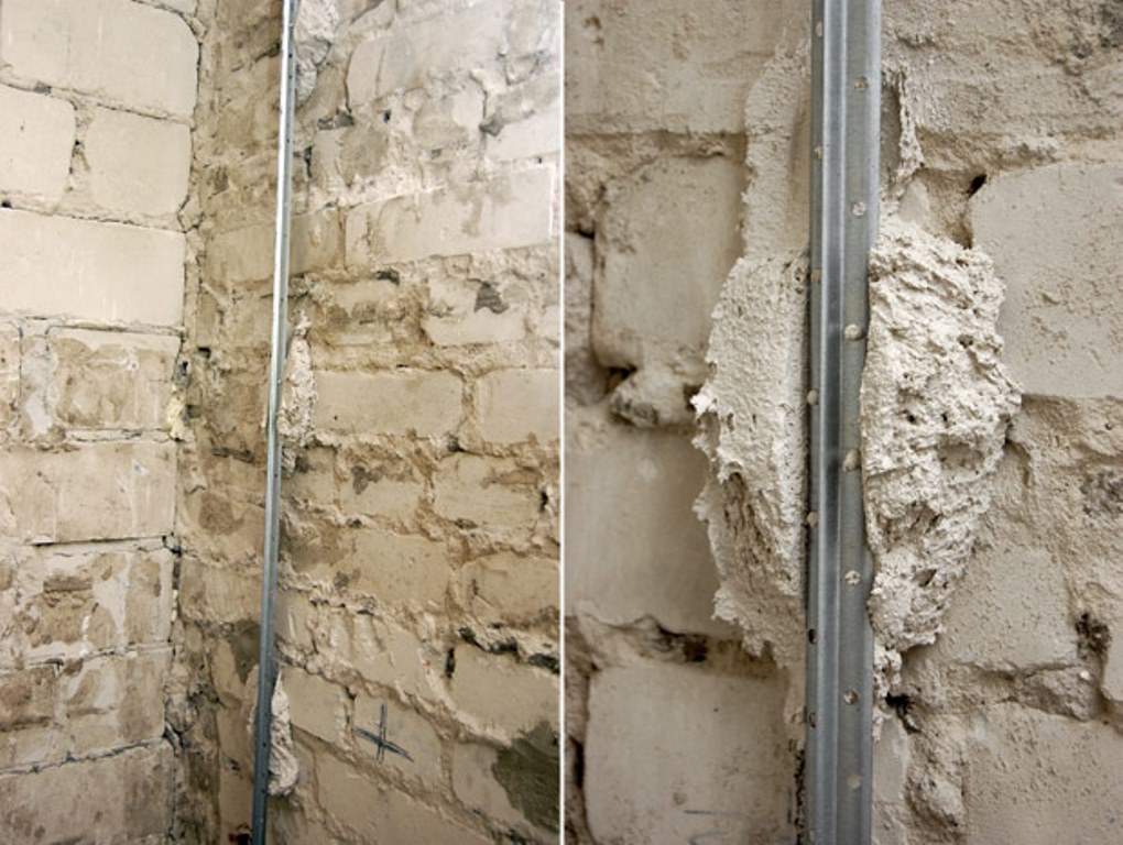 Оштукатуривание стен по маякам — правила выполнения