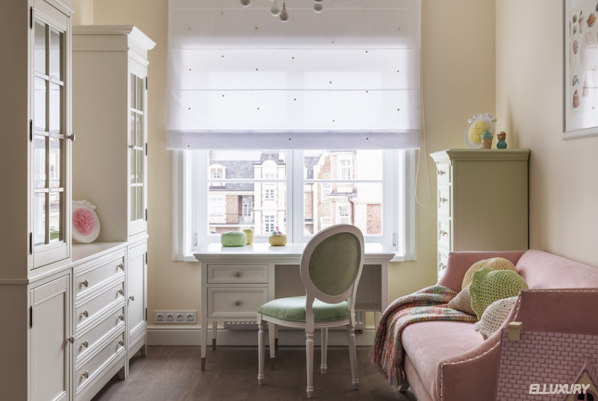 Римские шторы в детскую комнату: советы по выбору материала, цвета, дизайна для мальчика или девочки