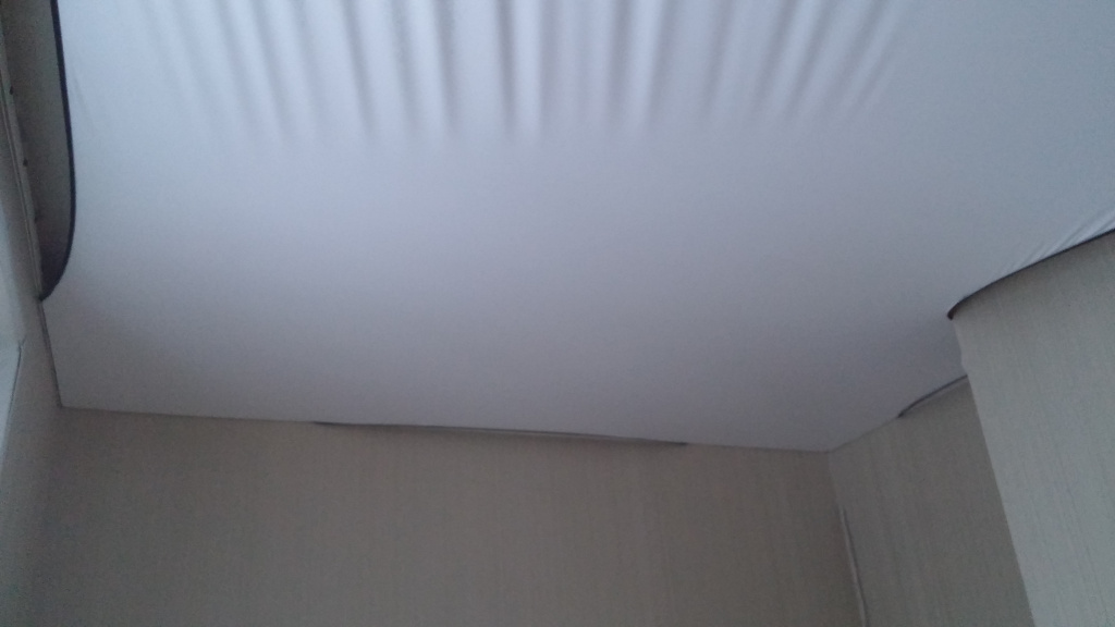 Матовые натяжные потолки: фото белого в интерьере, как ухаживать, установка, цвета, отзывы, плюсы и минусы, с рисунком