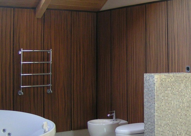 Разновидности влагоустойчивых стеновых панелей для отделки стен в ванной комнате: как клеить, какие выбрать материалы и как за ними ухаживать