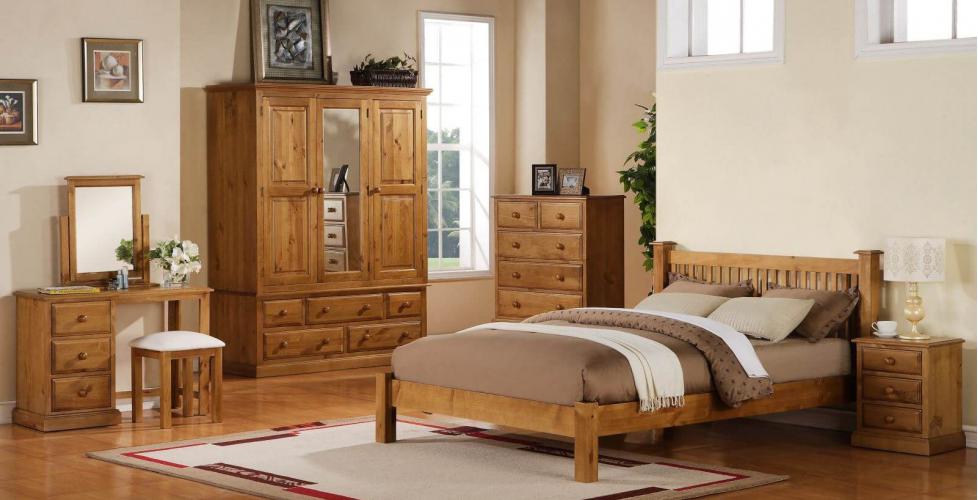 Спальни из массива. ценное приобретение – спальни из массива. мебель в спальне в кантри-стиле