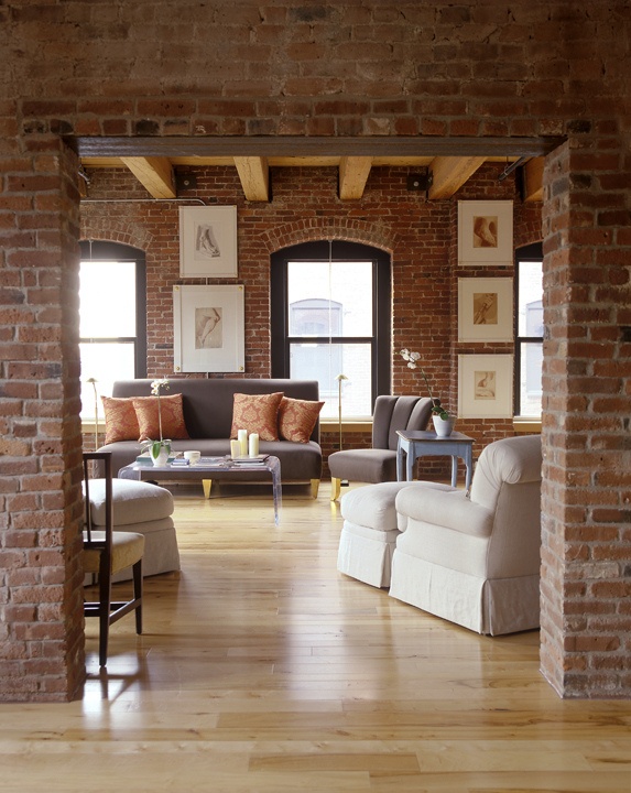Дизайна интерьера комнат квартиры с кирпичными стенами в разных стилях