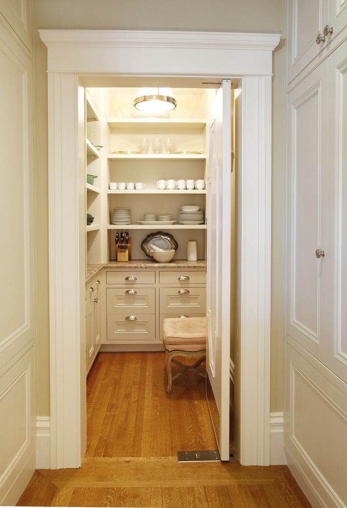 Холодильник в коридоре: дизайн интерьера с экономией пространства