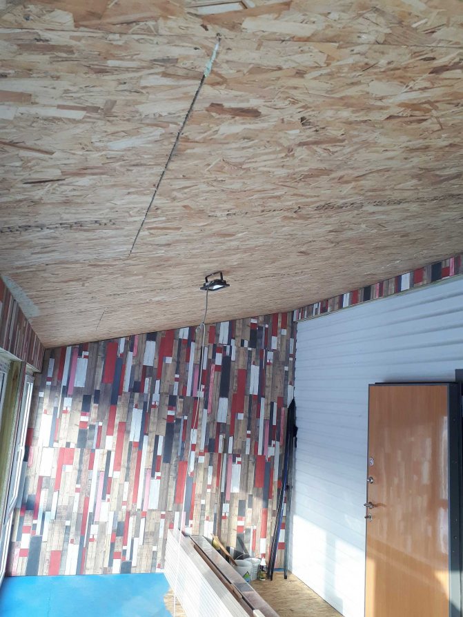 Чем отделать потолок на даче – обзор вариантов отделки своими руками