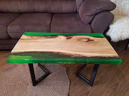 Как своими руками сделать стол из эпоксидной смолы и деревянных элементов
