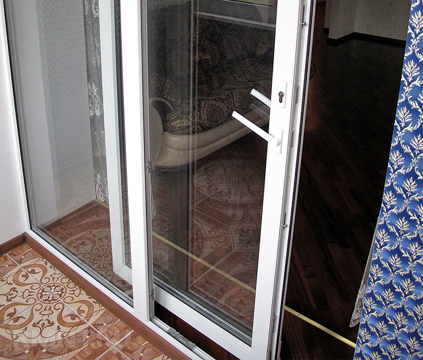 Французские двери на балкон или лоджию: раздвижные, гармошкой, монтаж с фото и видео