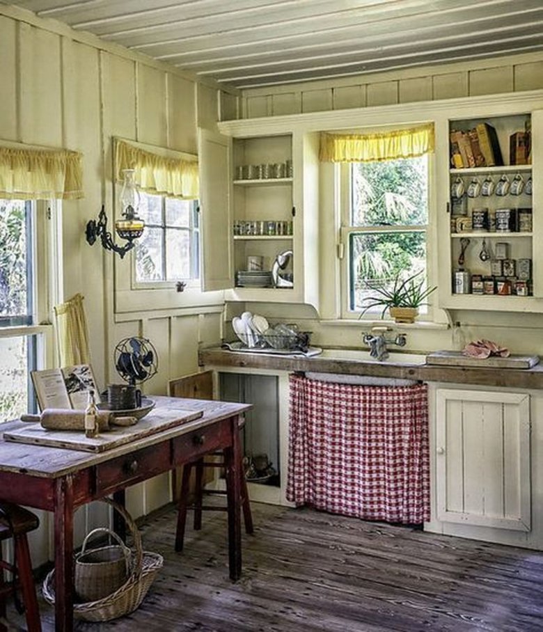 10 практичных советов для обустройства маленькой кухни на даче