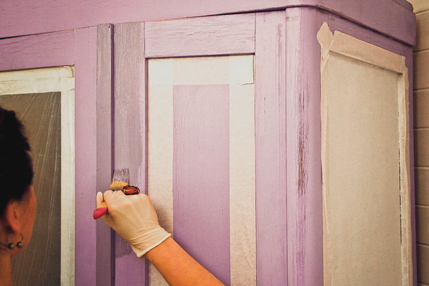 Как красиво покрасить ???? межкомнатные двери – деревянные или из дсп, покрытые лаком или ламинированные, своими руками?