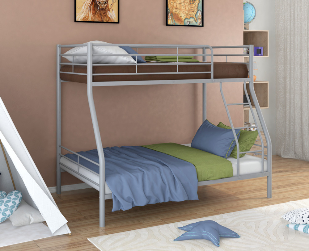 Двухъярусная кровать в интерьере детской
