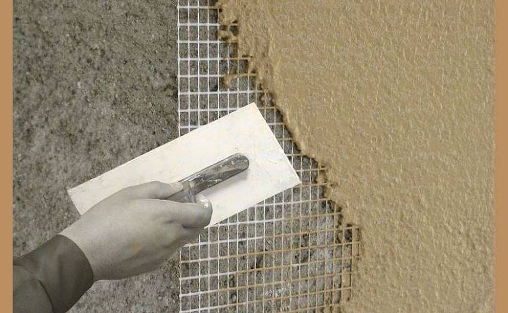 Особенности проведения штукатурки стен своими руками: пошаговая инструкция с фото и видео