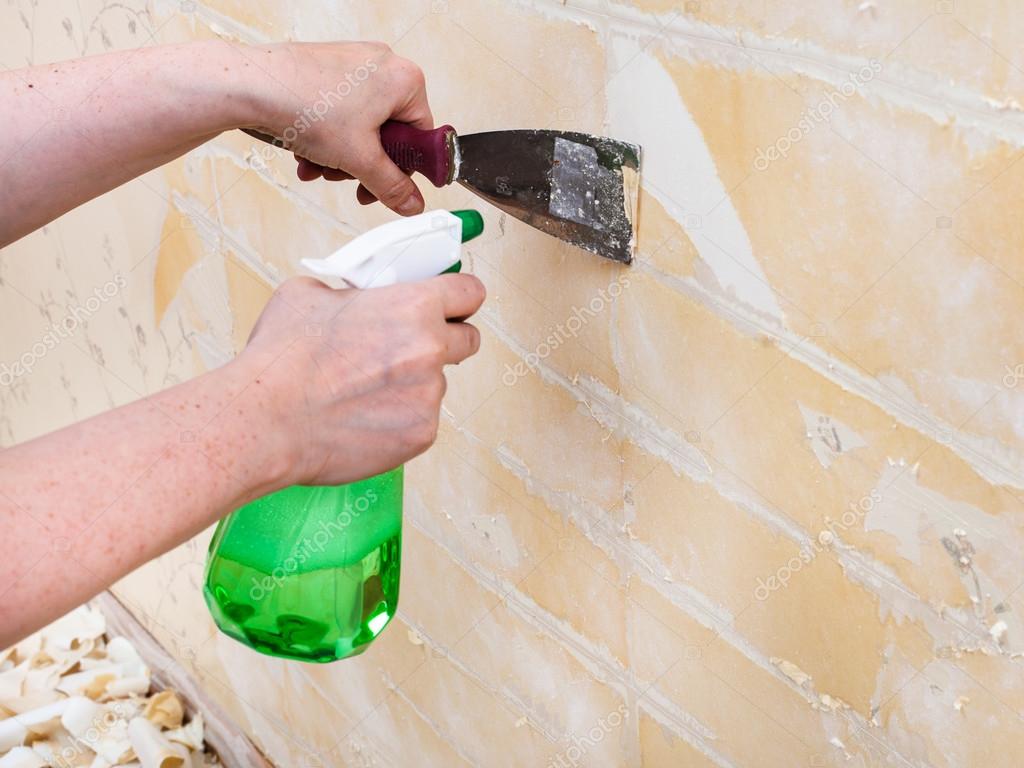 Как убрать старую краску со стен