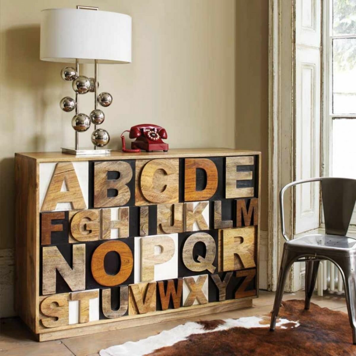 Декоративные буквы в интерьере +56 фото стильных примеров