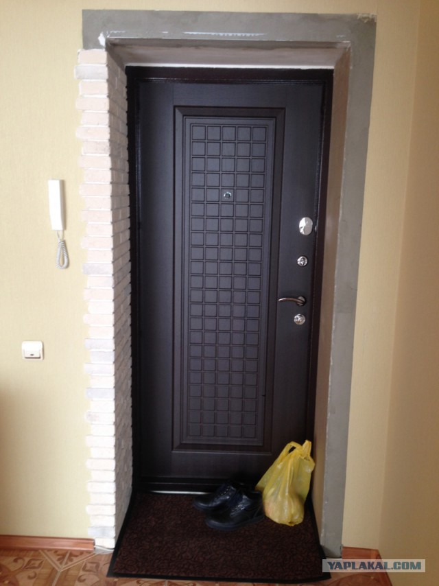 Как и чем отделать откосы входной двери?