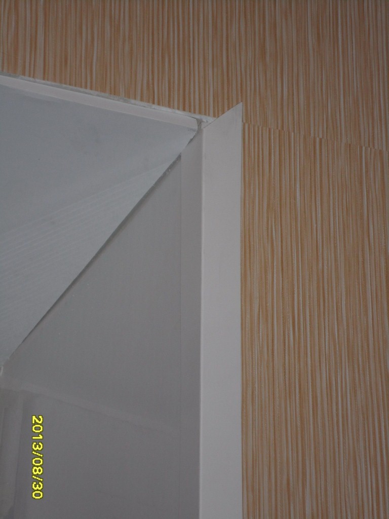 Чем приклеить пластиковый уголок к стене и к откосу окна пвх: технологические особенности процесса