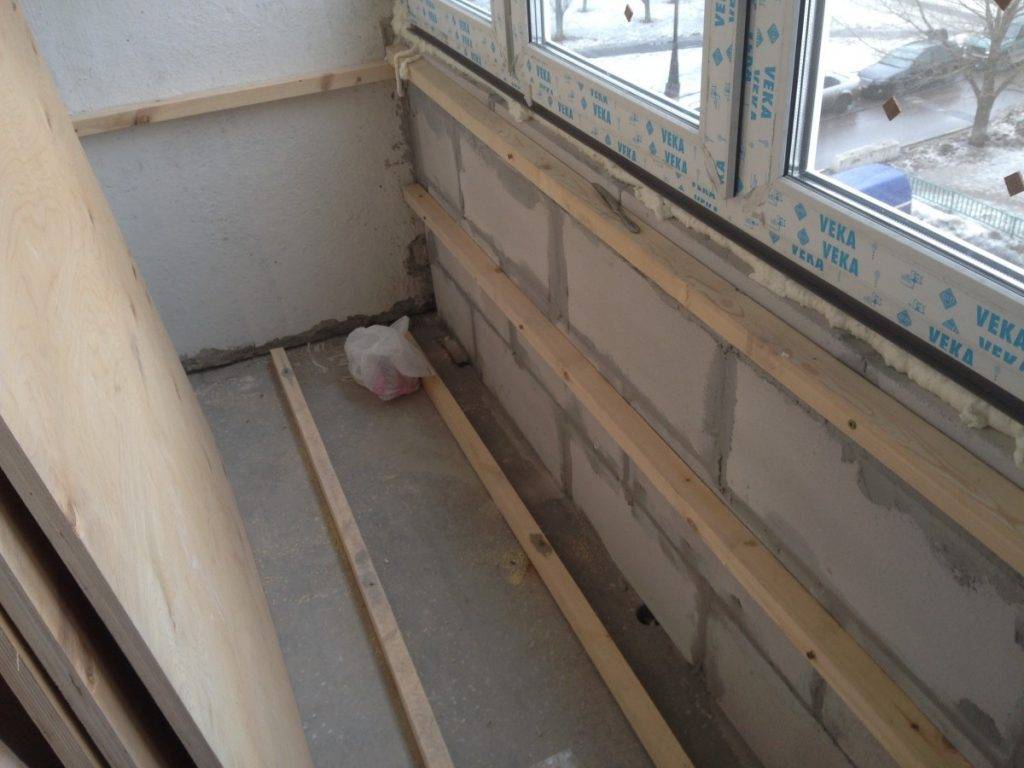 Отделка балкона: обзор материалов, стоимость ремонта