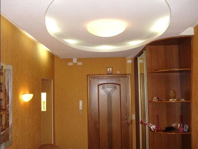 Потолки из гипсокартона в прихожей и коридоре: фото, устройство своими руками