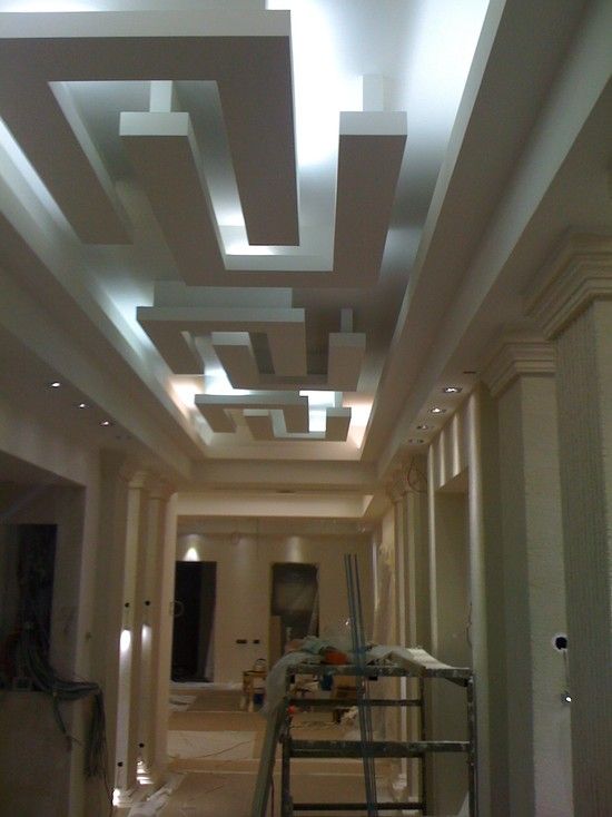 Потолок из гипсокартона в прихожей и коридоре - фото различных вариантов