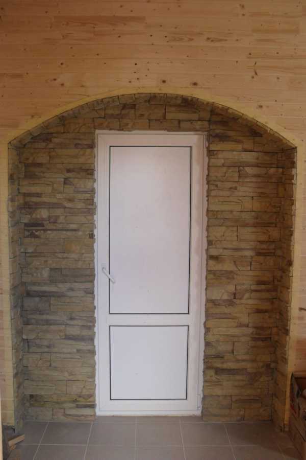 Декор двери: как украсить входную дверь снаружи и изнутри  - 33 фото